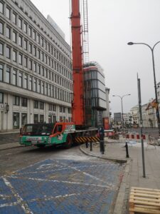 usługi dźwigowe na Nowym Świecie