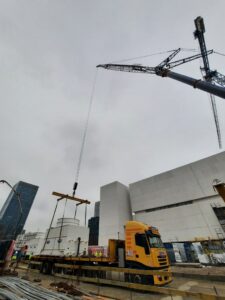 usługi dźwigiem Warszawa