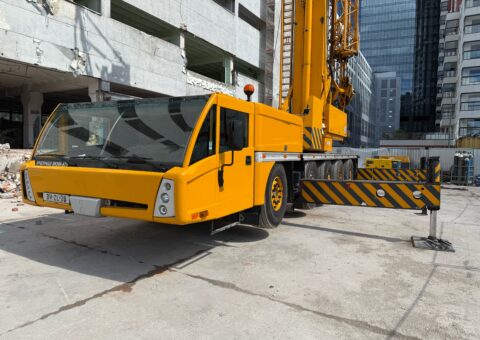 Mobilny żuraw wieżowy 50 metrów